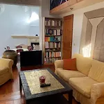 Small Artist's House I Petite Maison D'artiste Σπίτι διακοπών